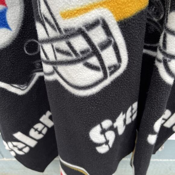 NFL Pittsburgh Steelers The Snuggler Blanket Adult Size Steelers Logo Helmets - Picture 8 of 8